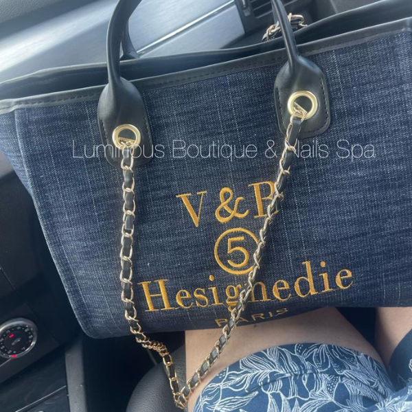 Hesignedie Handbag